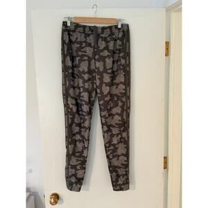 Adidas Camo Track Pants Zippered Pockets & Zip Ankles ✨